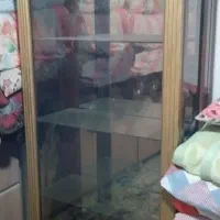 ویترین ایستاده شیشه ای