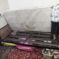 تخت خواب آهنی