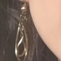 دوجفت گشواره گم شده