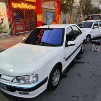 شیشه دودی