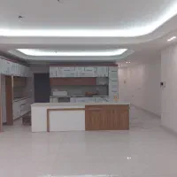 آپارتمان ۲۰۰متر *کلیدنخورده *اصیل نشین *بر گلستان