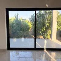 تولید و نصب درب و پنجره دوجداره UPVC و ترمال بریک