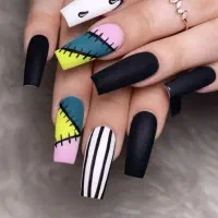 ترمیم ناخن ۳۵۰ همراه یک دیزاین هدیه|خدمات آرایشگری و زیبایی|تبریز, |دیوار