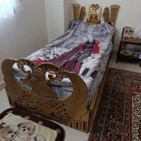 فرش ومبل و تخت وکمد