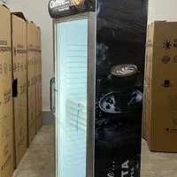 یخچال ایستاده در شیشه ای نوشیدنی