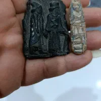 دو تیکه سنگ
