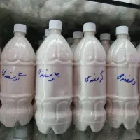 کشک ساییده. کشک تازه. زیتون هسته دار و بی هسته
