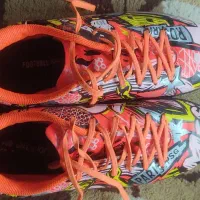 کفش چمن مصنوعی