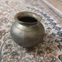 گلدان مسی قدیمی|کلکسیون اشیاء عتیقه|تهران, ظهیرآباد|دیوار