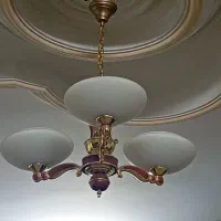 لوستر3شاخه سالم و بدون رنگ پریدگی و خط وخش