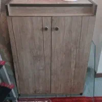 جا کفشی تمیز و سالم بدون هیچ خط و خش