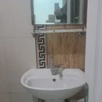 روشویی کاملا سالم و کم کارکرد همراه آینه