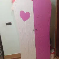 کمد نوجوان زیبا طرح love