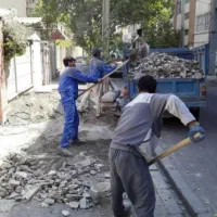 نیسان کمپرسی حمل خاک نخاله همراه با کارگر ماهر