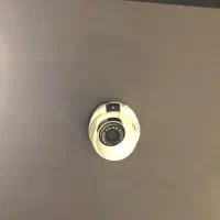 ۴ عدد دوربین مداربسته به همراه مانیتور و DVR