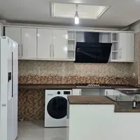 کابینت همراه هود و اجاق گاز و سینک و شیرآلات