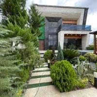 مدرن شهرکی  جذاب  با گیت سند شش دانگ جکوزی آلاچیق