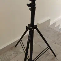 سه پایه نور