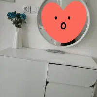 کنسول و اینه مدرن