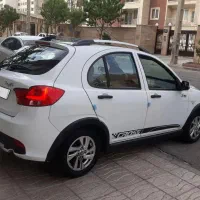 کوئیک Rمدل ۹۹ سفی مشکی پارس خودرویی