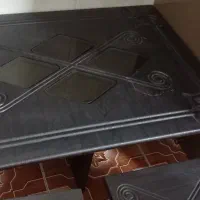 میز عسلی، جلو مبلی