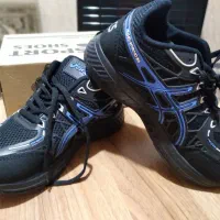 حراج کفش نصف قیمت بازار