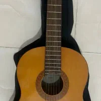 گیتار یاماها C-40|گیتار، بیس، امپلیفایر|پرند, فاز ۳|دیوار