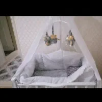 کنار تخت مادر