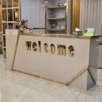 اپراتور لیزر و منشی