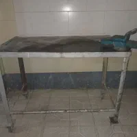 گیره ومیز چرخ دار