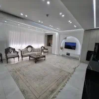 ویلایی سه خواب / درب حیاط / کوچه ۱۲ متری