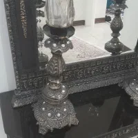 کنسول وآیینه بلند به همراه ۲عدد لاله