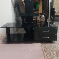 میزتلویزیون شیشه ای سالم