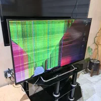 تلویزیون  ال ای دی 42 اینچ مالی صفحه ضربه خورده|تلویزیون و پروژکتور|خرم‌آباد, |دیوار