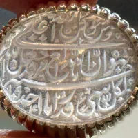 اثری خاص و بی همتا از ( عهد صفویه ) بر روی در نجف