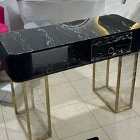 دکوراسیون آرایشگاه زنانه و مردانه|آرایشگاه و سالن‌های زیبایی|زاهدان, |دیوار