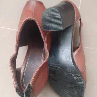 دوجفت کفش چرمی بفروش میرسد