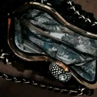 کیف مجلسی|کیف، کفش، کمربند|تبریز, |دیوار