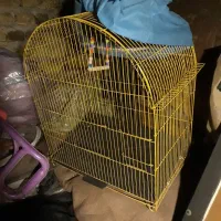 یک عدد قفس پرنده بزرگ نو به فروش میرسد.