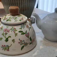 کتری قوری خیلی کم استفاده شده