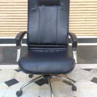 صندلی کارمندی پدیده