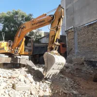 تخریب و خاکبرداری ساختمان