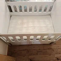 تخت کنار مادر|تخت و صندلی بچه|رشت, سعدی (تختی)|دیوار