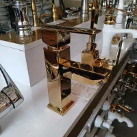 فلت طلایی ظرفشویی روشویی توالت حمام