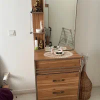 سرویس خواب دونفره به همراه کمد ودلاور|تخت و سرویس خواب|اندیشه, اندیشه فاز ۴|دیوار