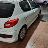 207 دنده ای مدل 1402|خودرو سواری و وانت|تهران, هفده شهریور|دیوار