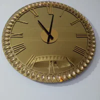 ساعت آینه ای