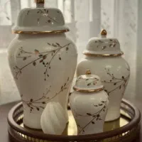 جینجرجار طرح شاخه طلا با زمینه سفید