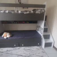 تخت دو طبقه