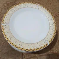 بشقاب پلو خوری